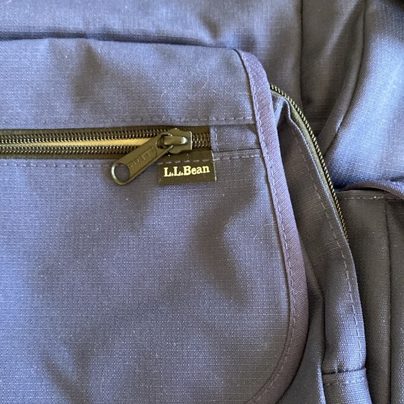 Like New LL Bean Travel Bag - Picture 2 of 5